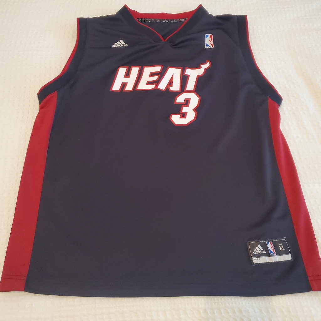 Vintage Adidas Miami Heat #3 Dwyane Wade Nba Black Jersey Size Xl V-Neck Kids